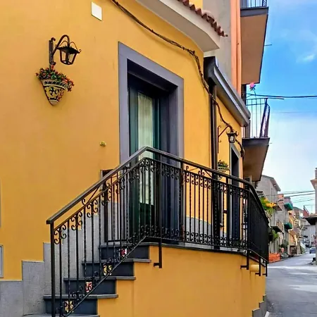 Casaparrinello Rosy Holiday home Maletto
